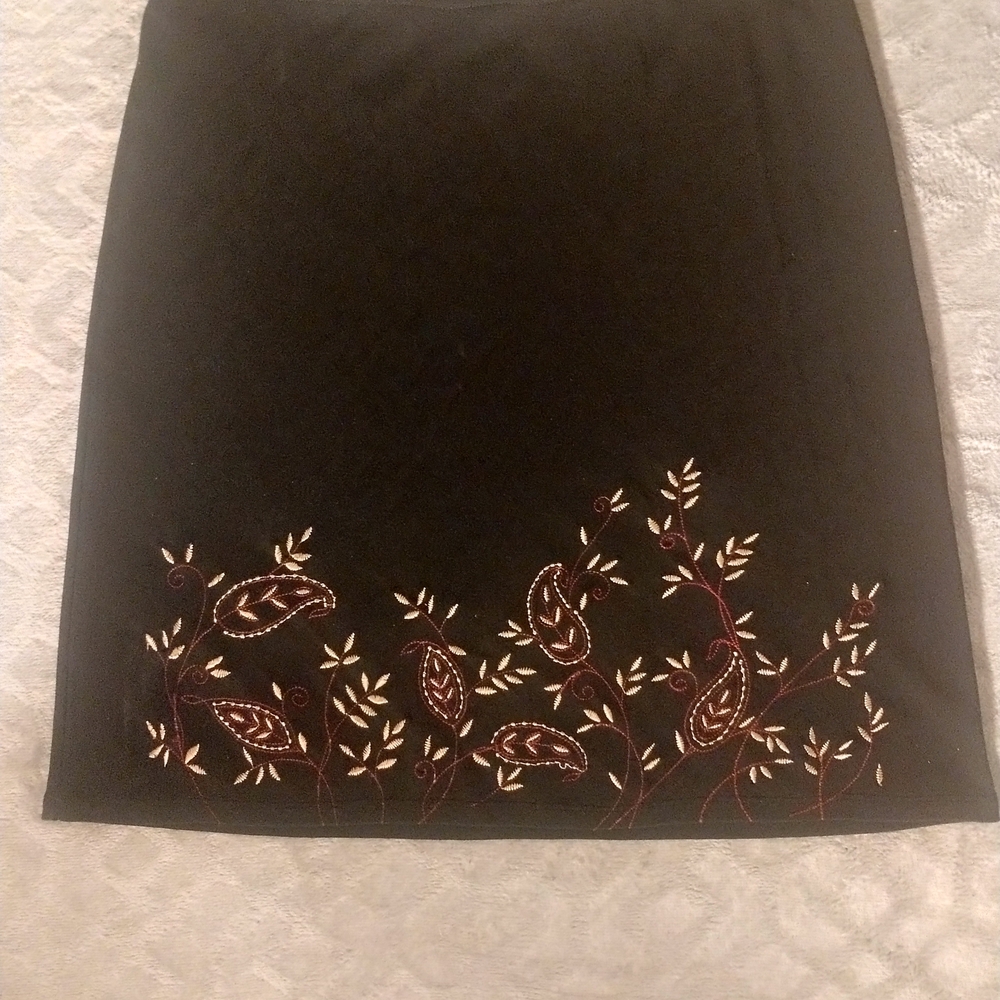 Elegant Black Embroidered Skirt